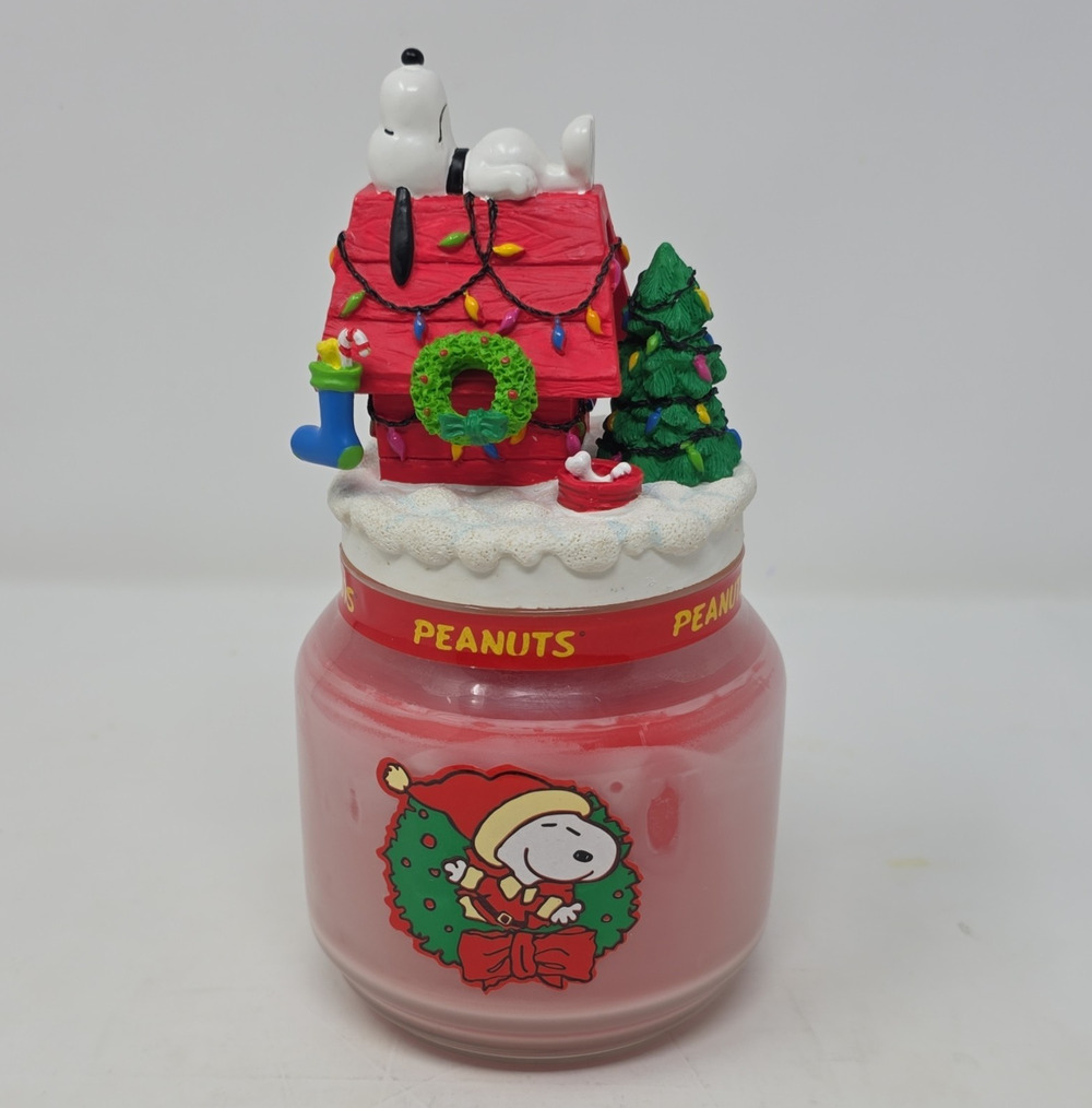 Peanuts Snoopy Christmas Jar Candle, Red Wax Glass Jar w/ Doghouse Lid, 1 Pack
